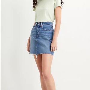 Levi’s Deconstructed Iconic skirt
